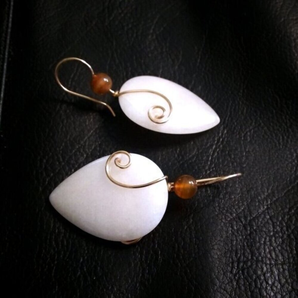 OOAK White & Brown Statement Teardrop Earrings! Femininity Class Grace Elegance - Picture 2 of 11